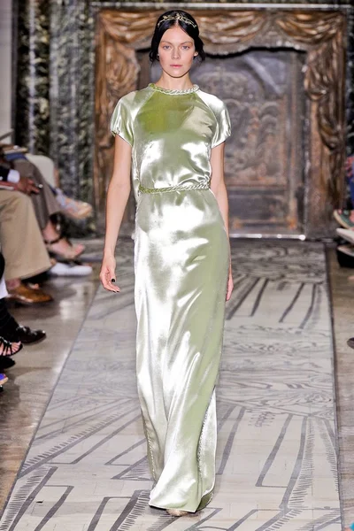 Look 34
